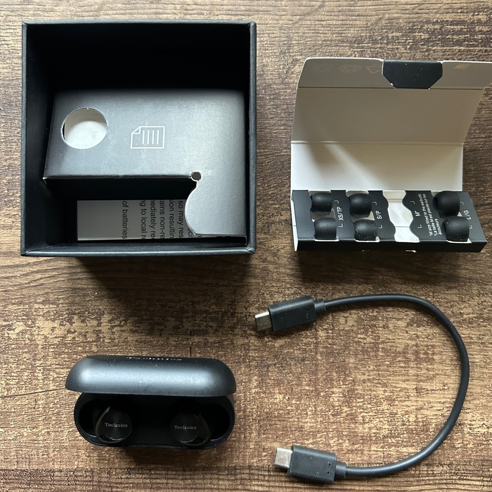 Technics AZ40M2 Black Earbud Headphones